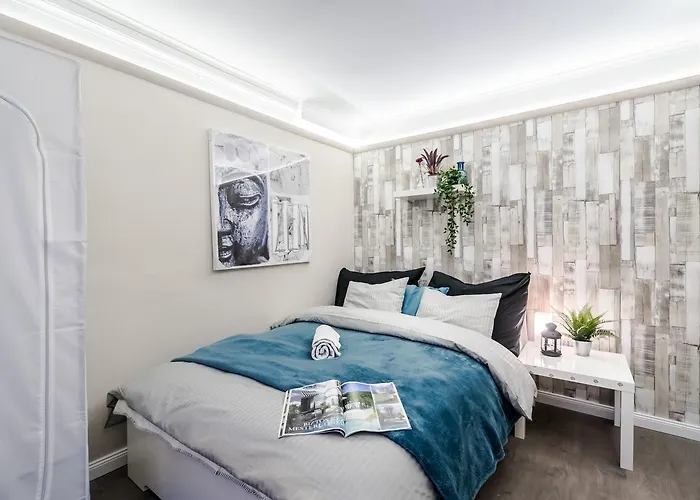 Roeck Premier Downtown Residence