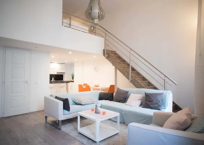 Great Trees Apartment