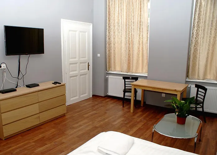Market Square Apartment