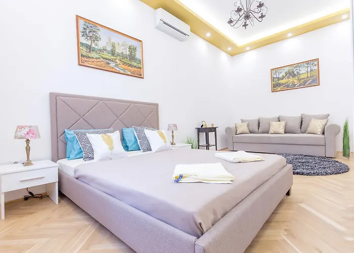 Real Apartments Zoltan