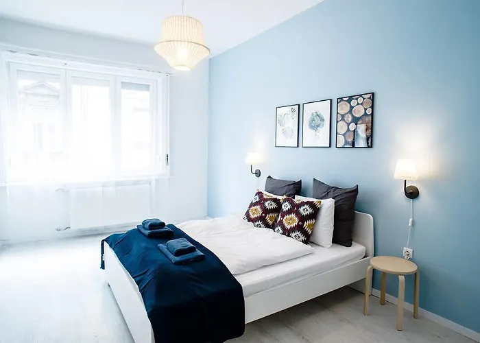 Central New Home With 3 Bedrooms, A/C And Balcony