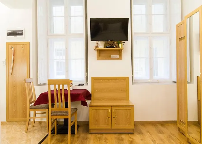 Authentic Akacfa Apartment