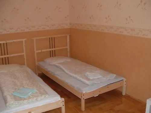 Ace Apartments & Hostel