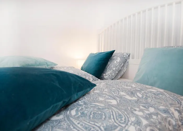 Christine-2 Bedrooms Apartment In The Downtown