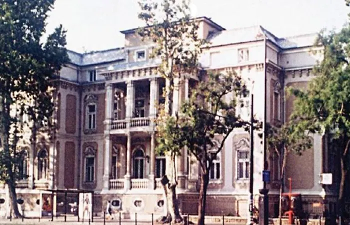Delibab City Hotel