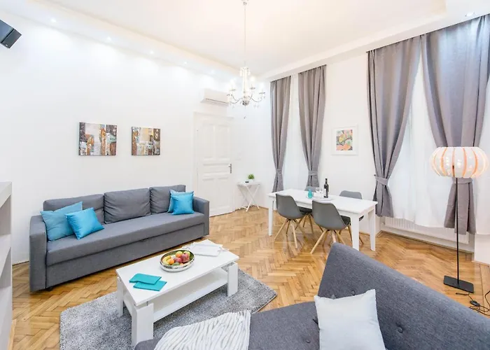 Dominik Apartment