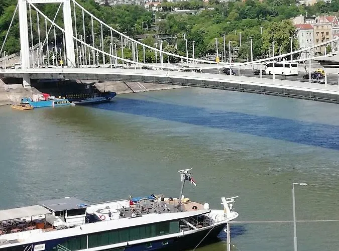 Budapest Residence Riverside