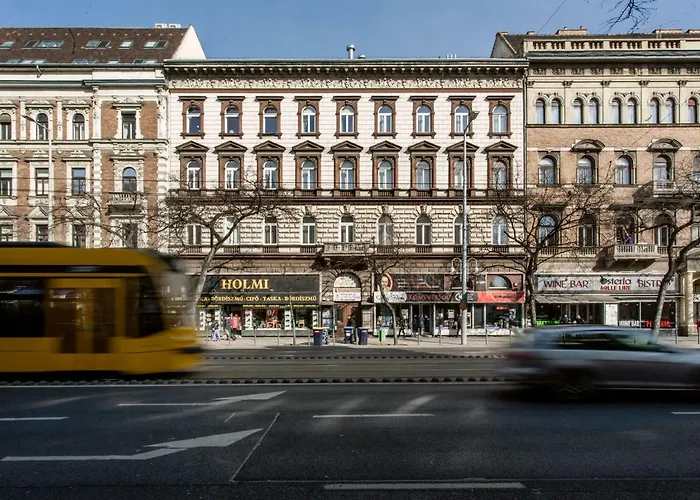 St. Stephen Boulevard Apartment
