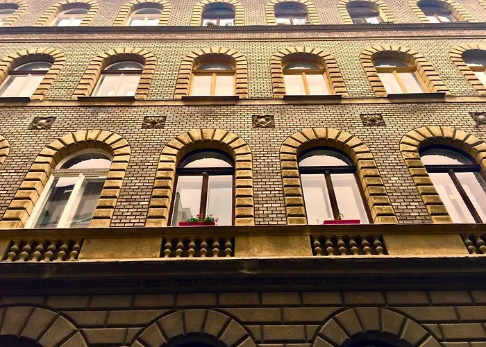 Entire Luxury Apartment In The City Center