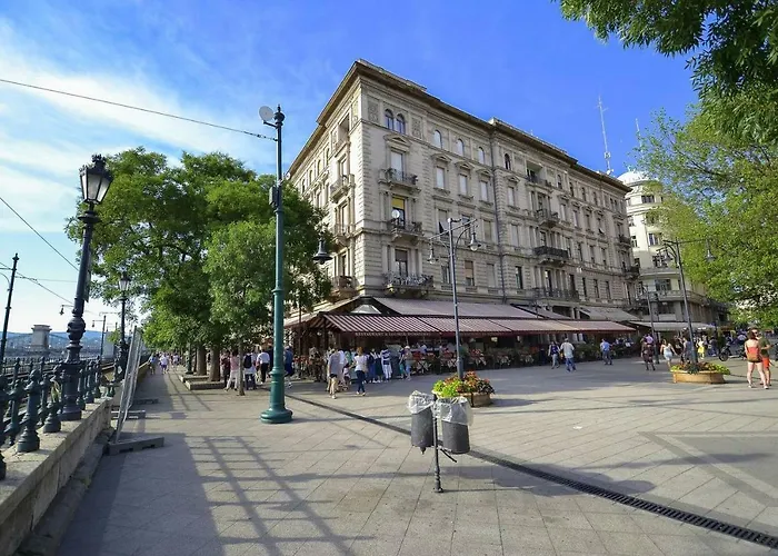 Vigadó Square Panorama Apartment