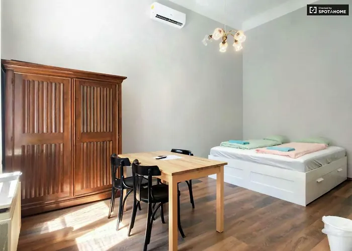 Dob15 Small Apartment