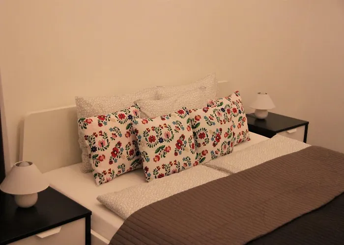 Duna Szecsi Apartman