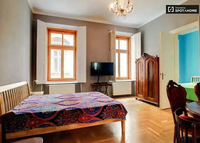 Market Square Apartment Ii.