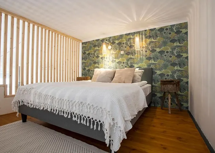 Danube Riverside Designer Apartment In City Center