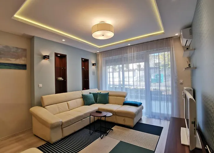 Luna Apartment