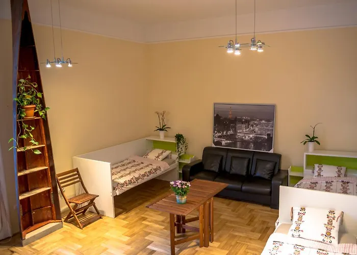 Budapest Chinese Guesthouse