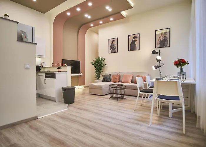 F4 Design Apartment- Budapest