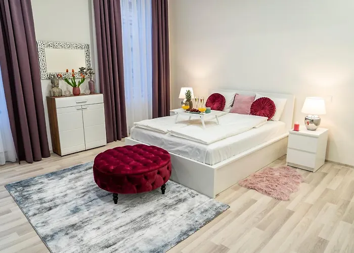 City Centre Deluxe Apartments