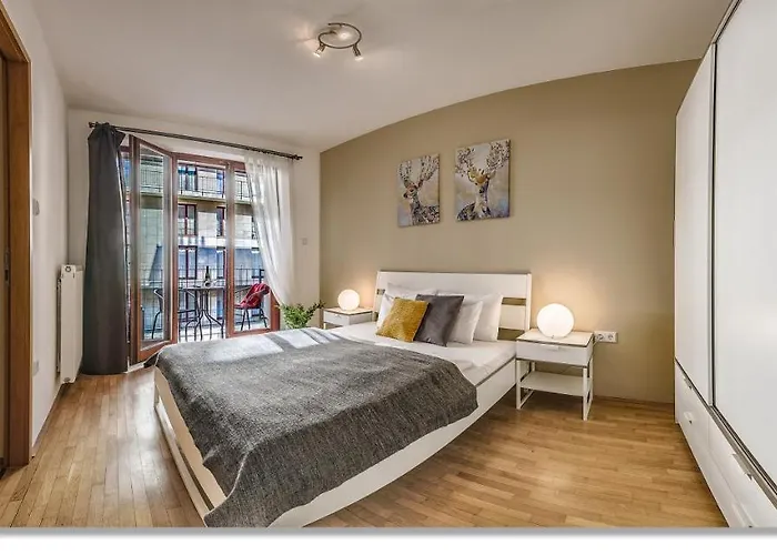 Avantgarde Apartments