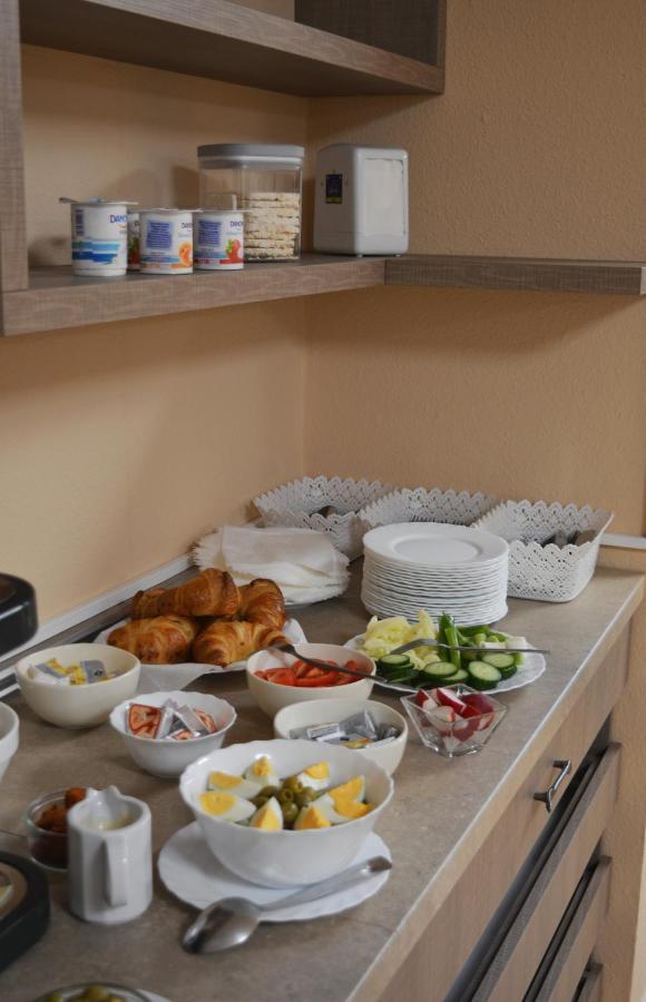 Alfred Panzio Bed & Breakfast