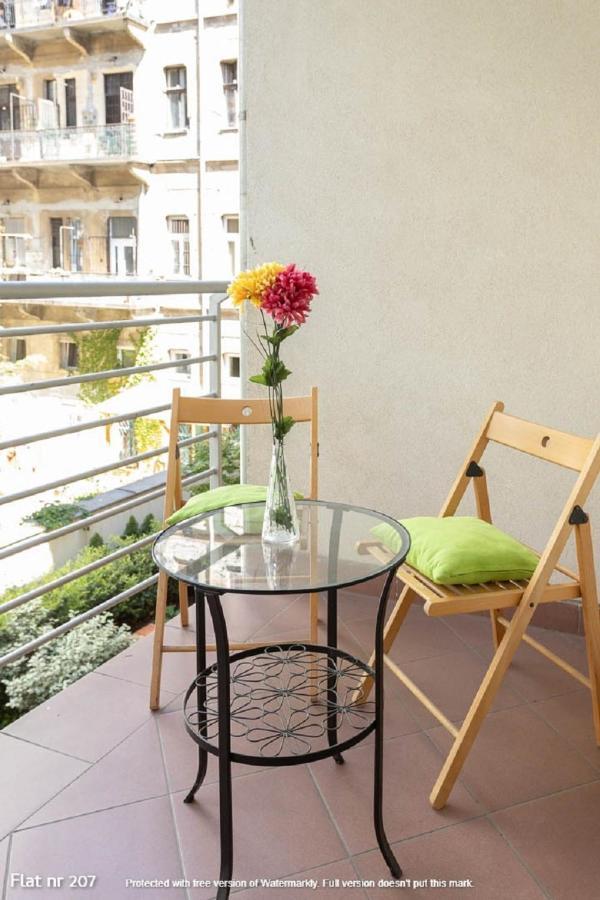 Aparthotel Corvin Plaza & 3*
