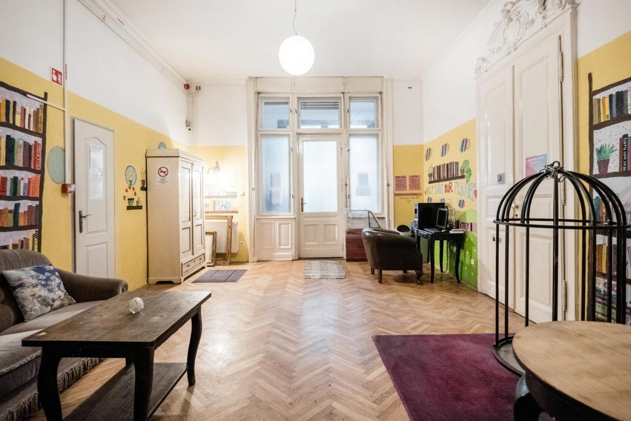 Baroque & Coworking Vandrarhem
