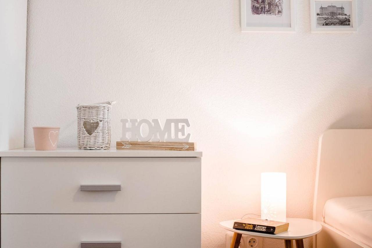 Comfy, Renewed 3 Bedroom In Center Budapest