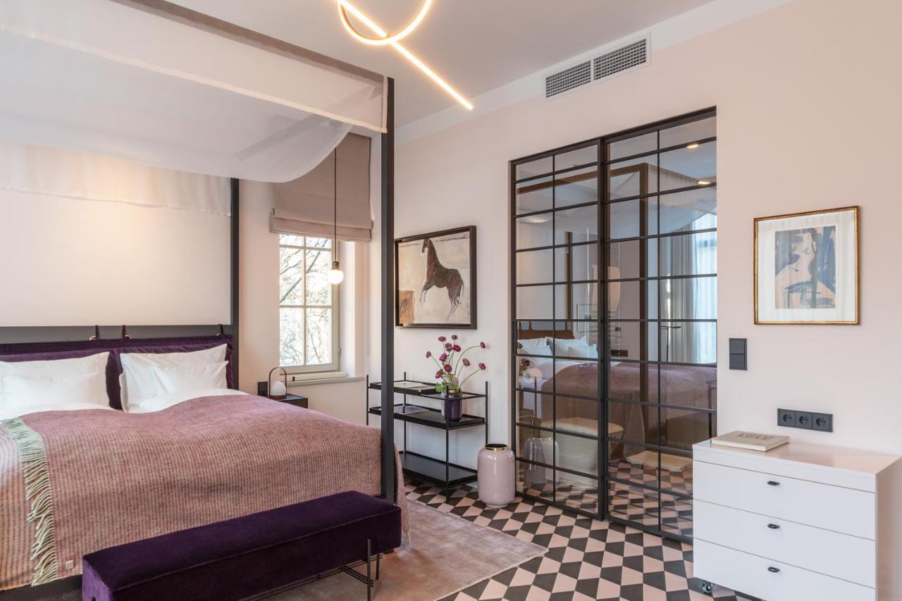 Bagatelle Gardenhouse