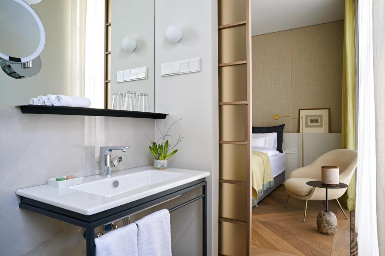 Bagatelle Gardenhouse