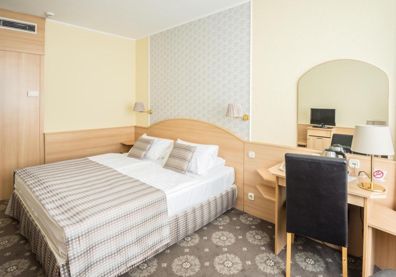 Orion Várkert Hotel 3*