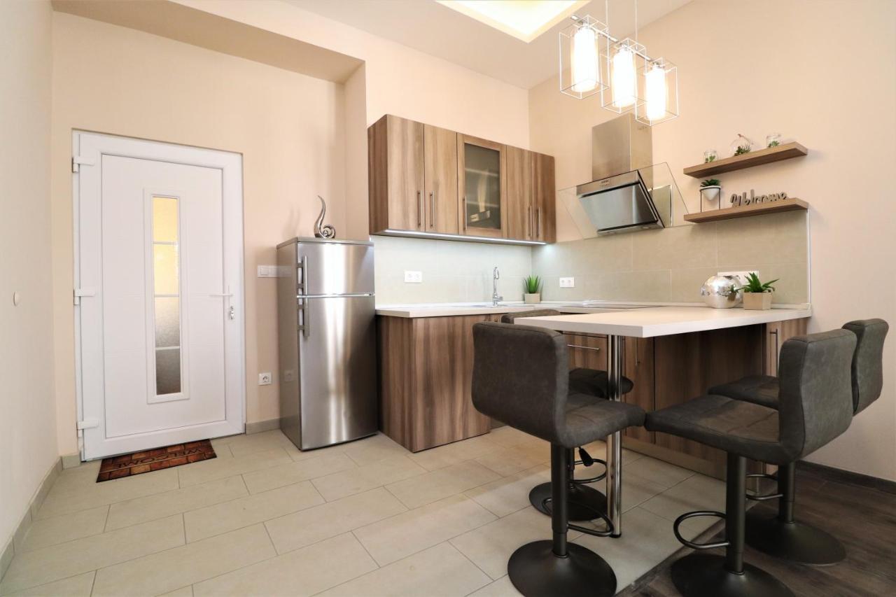 King Charles Residences Apartament