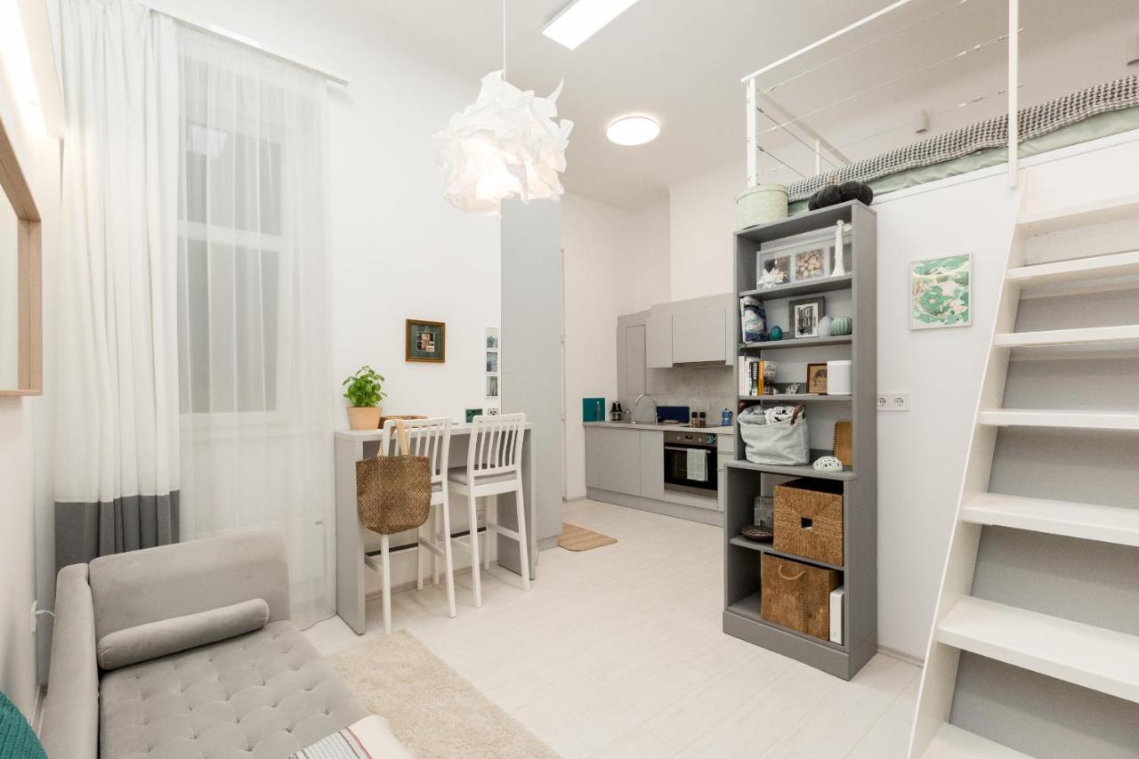 Apartment Star House