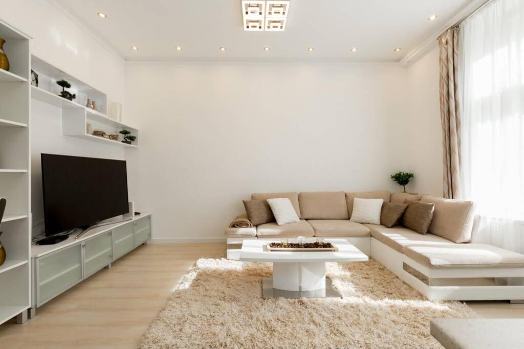Eiffel Palace Luxury Dream 1 Apartman