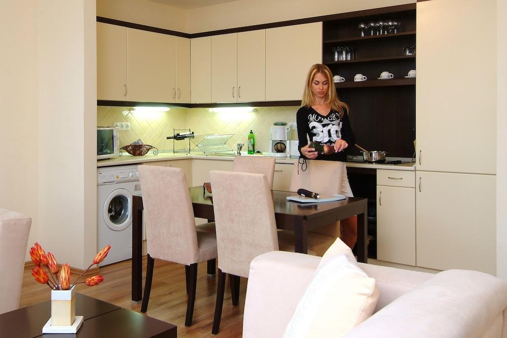 Mamaison Izabella Hotel