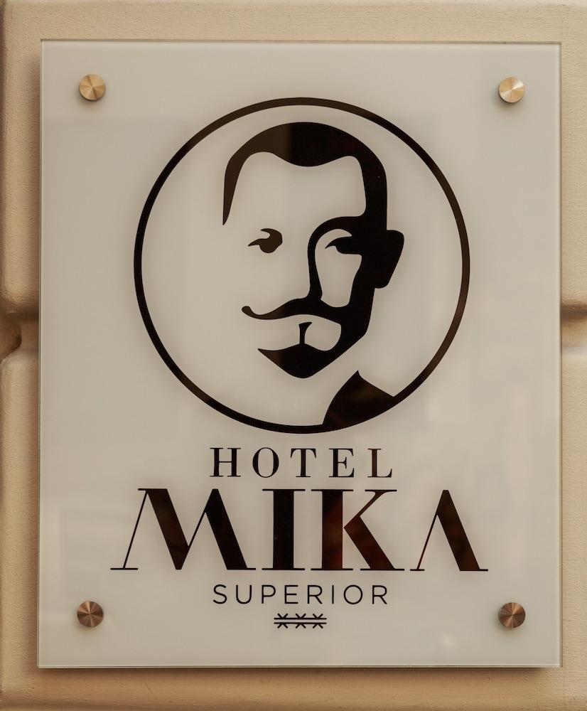 Hotel Mika Downtown 3*