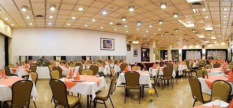 Europa & Congress Center Hotel 3*