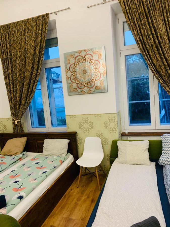Apartment Modern Classic On Kiraly Budapest