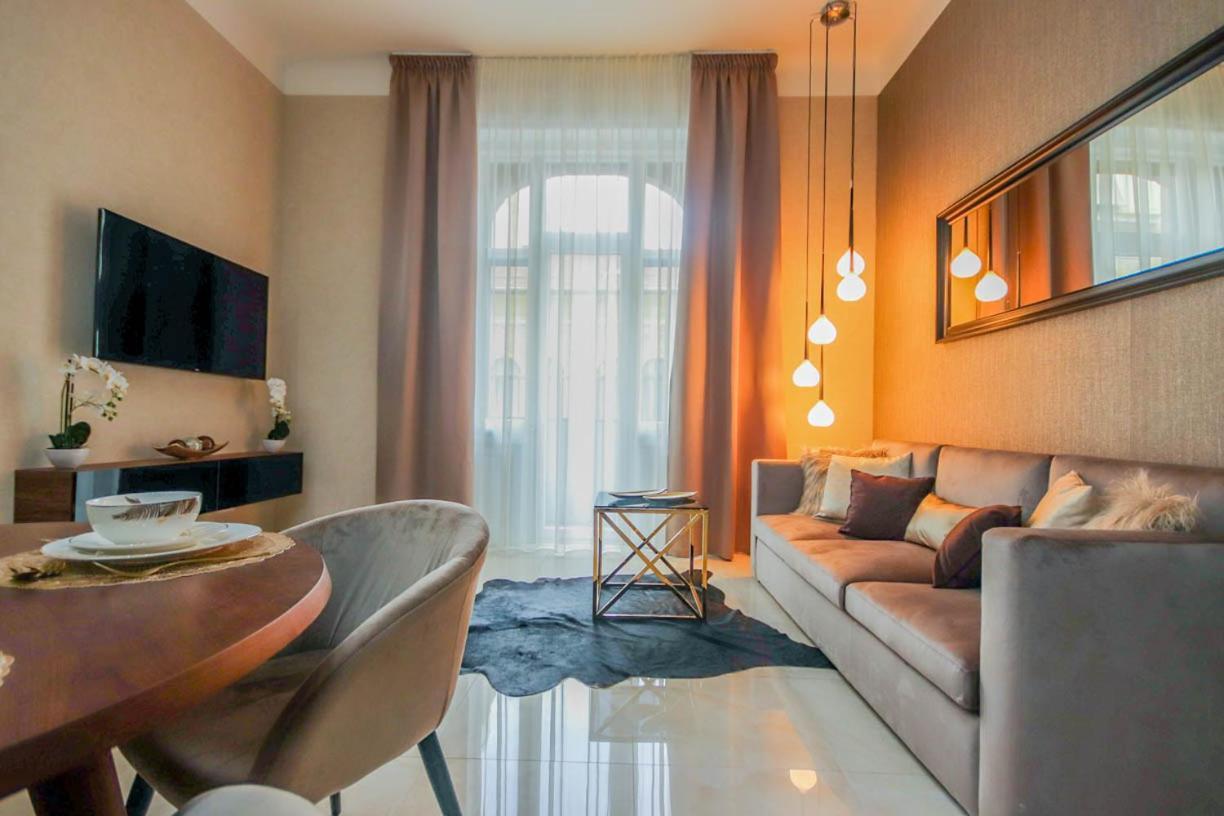 Aparthotel Bengt Dohany Str. *
