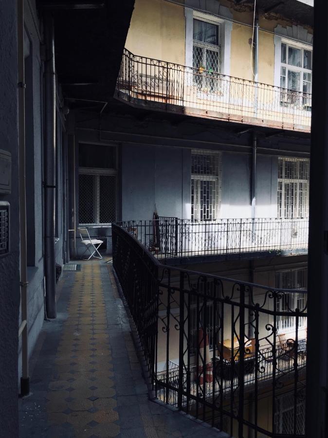 Gb * Budapest