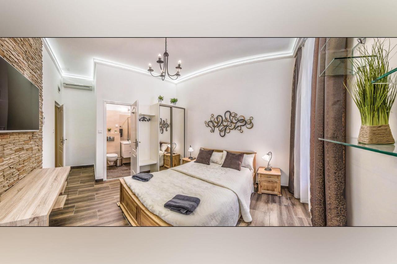 Hotel Platanus *