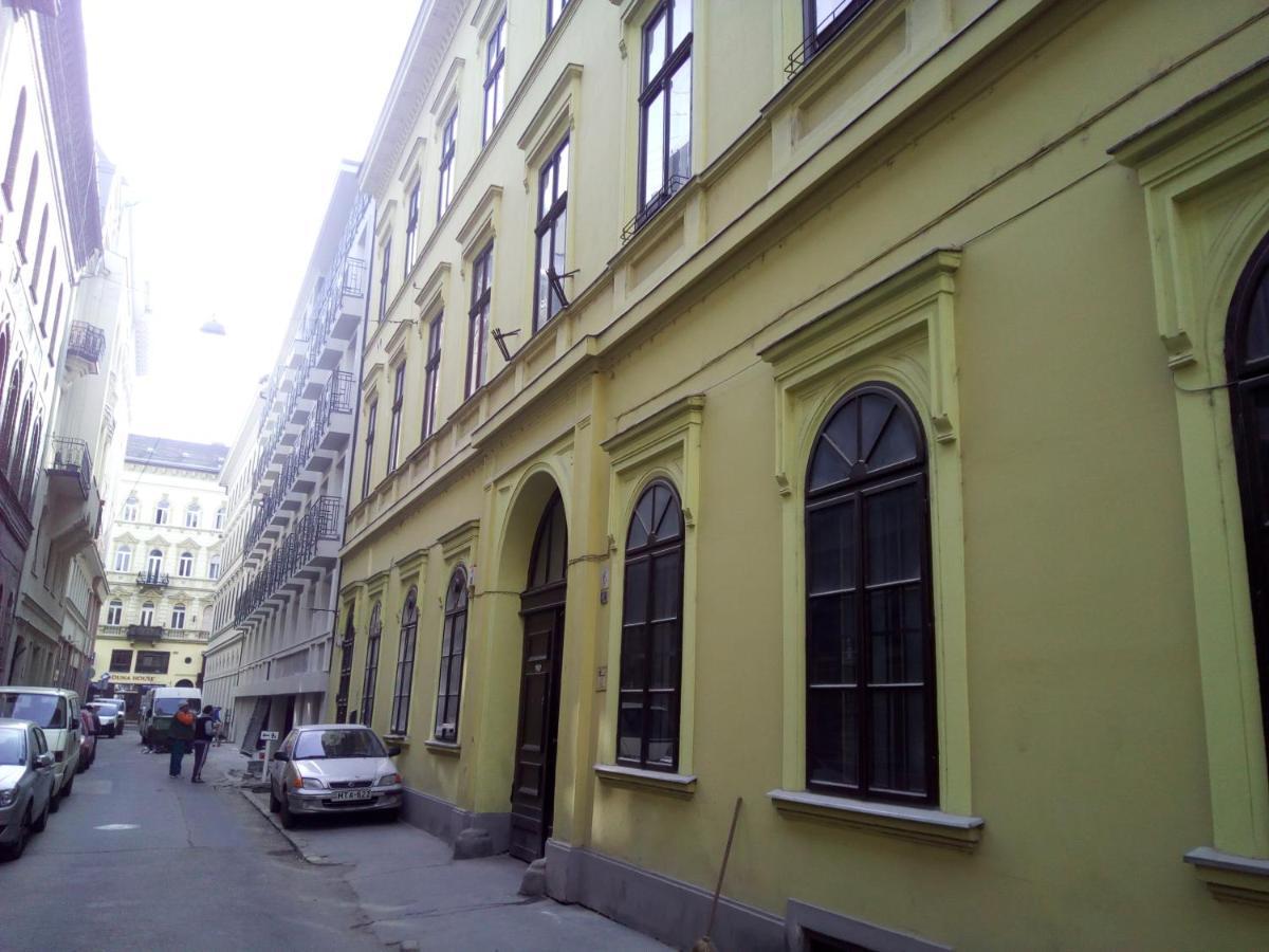 Operahouse Hostel Budapešť