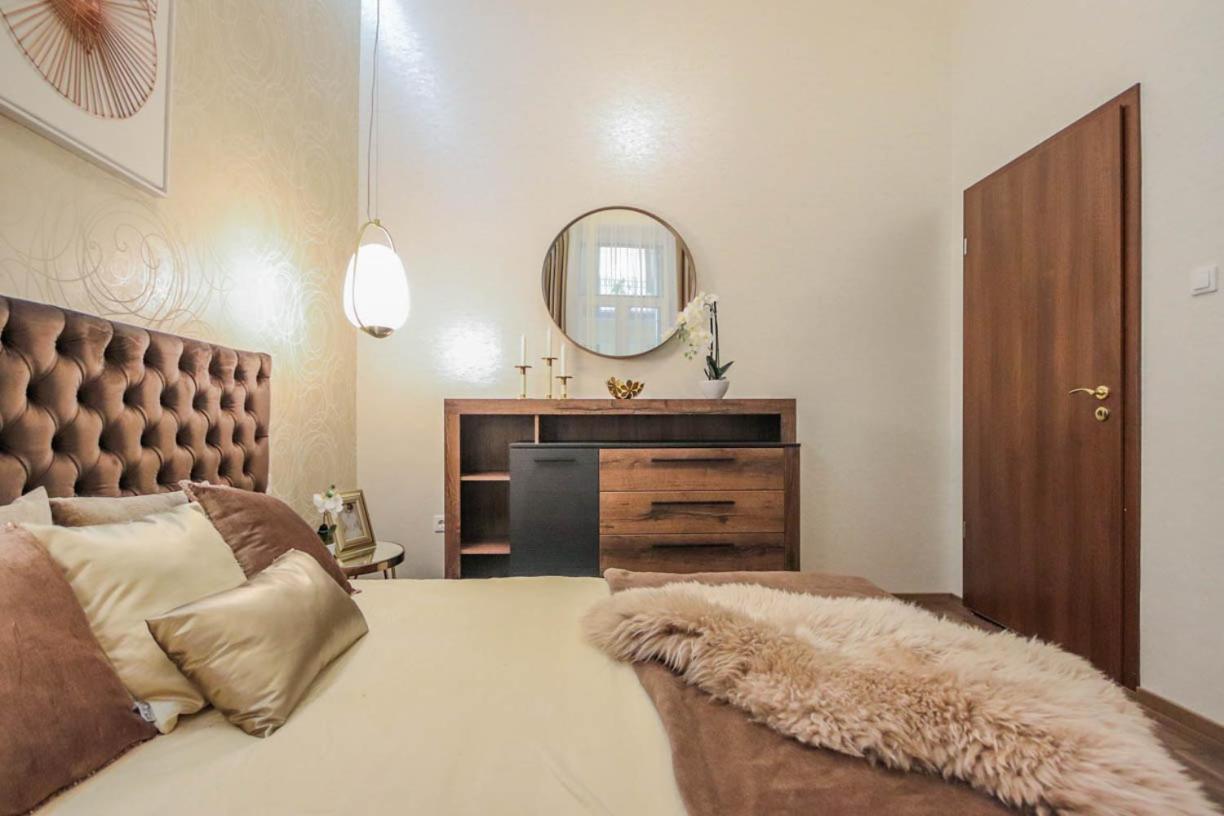 Aparthotel Bengt Dohany Str. *