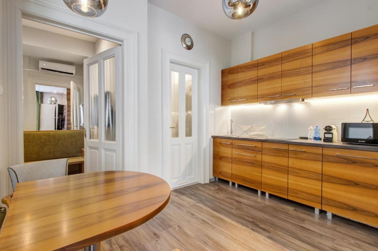 D.five Aranykez Apartment Budapest