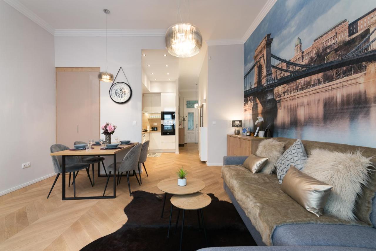 Panoramic Smart Penthouse Central View Of Grand Synagogue Budapest