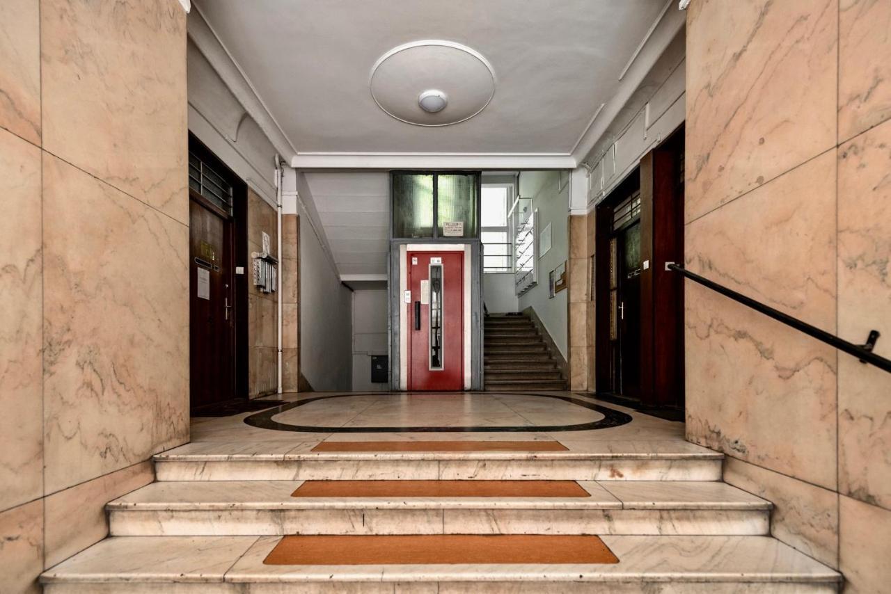 Secret Diamond Of The Parlament Apartamento Budapest