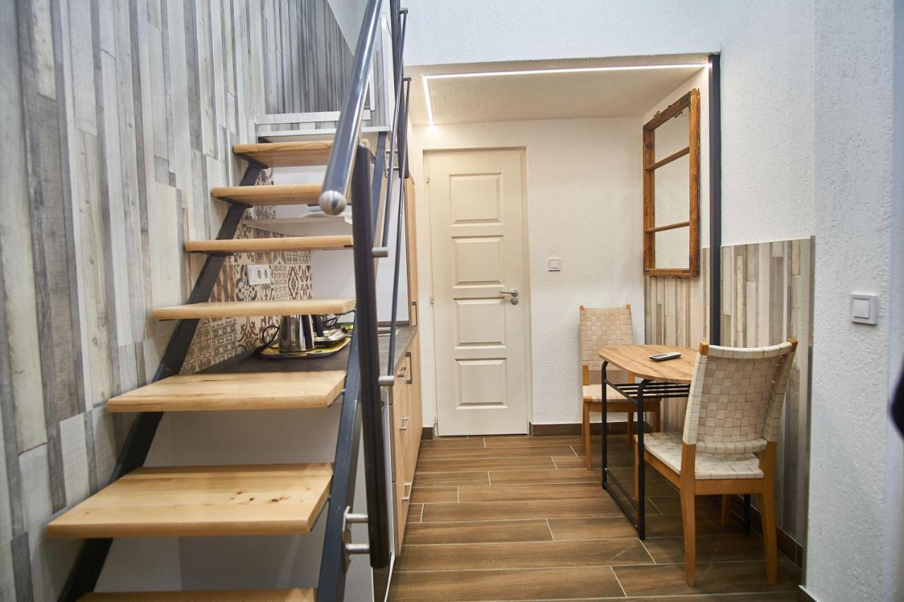 Km33 - - Hostaid Apartmán Budapešť
