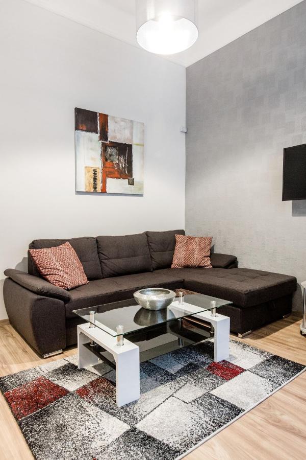 Quiet Nest In The Bustling Centre Of Appartement *