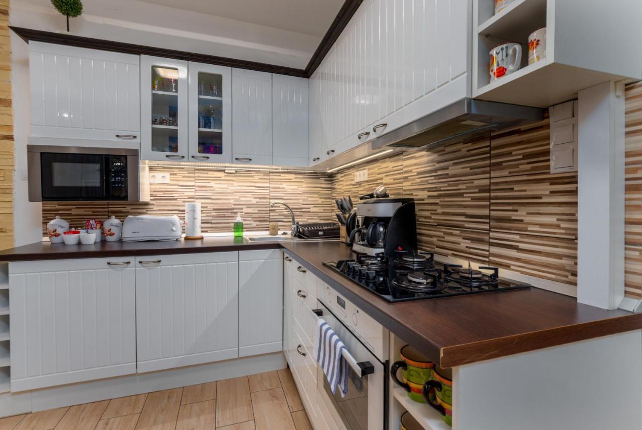 Fireworks Rakoczi - Free Parking - 3 Bedrooms - 2 Bathrooms Budapest