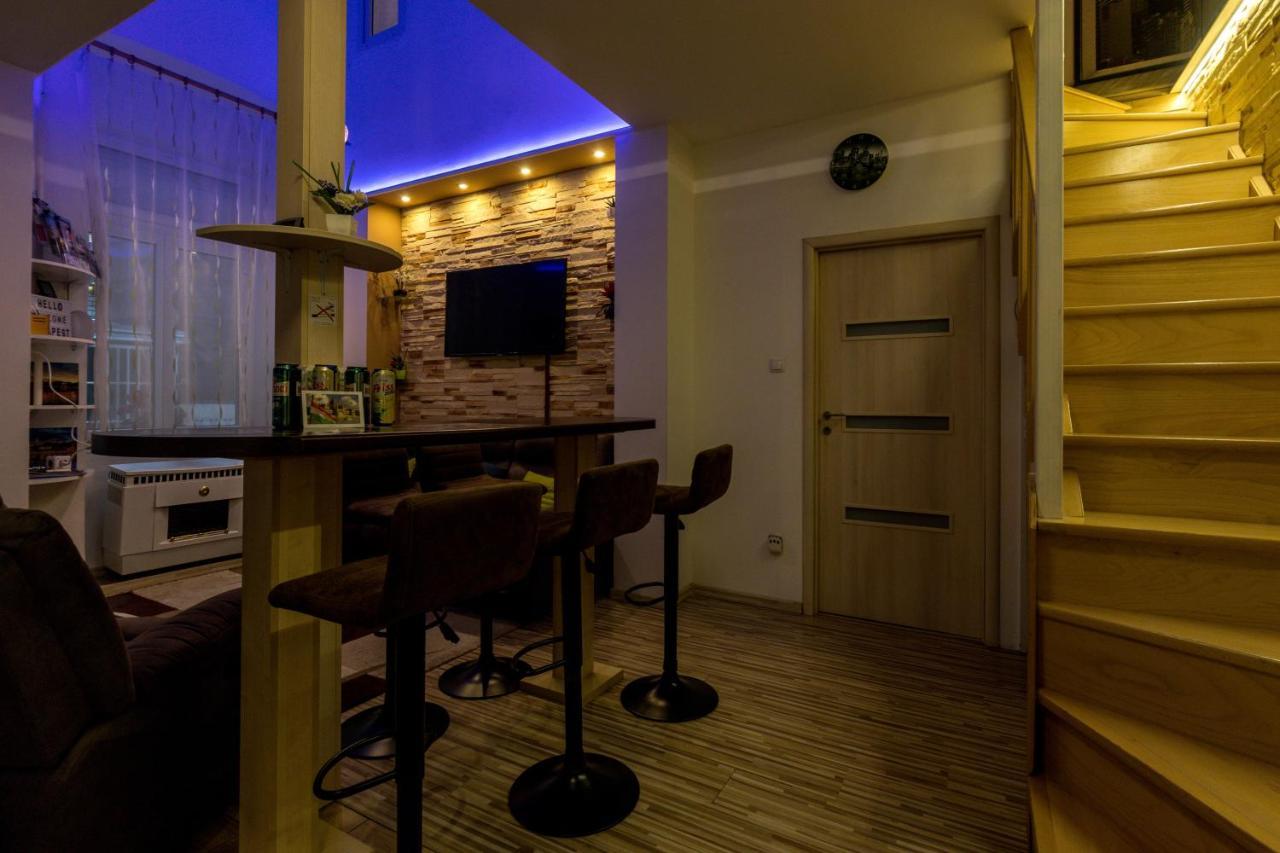 Fireworks Rakoczi - Free Parking - 3 Bedrooms - 2 Bathrooms Apartamento