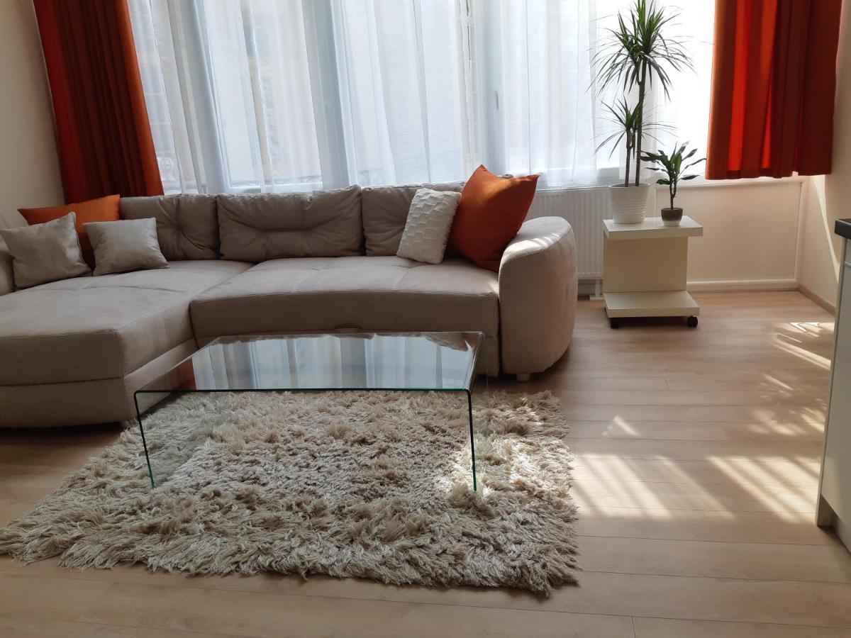 Modern, Quiet & Cozy In The Middle Of Downtown Near Danube At Fashion Street Apartman *